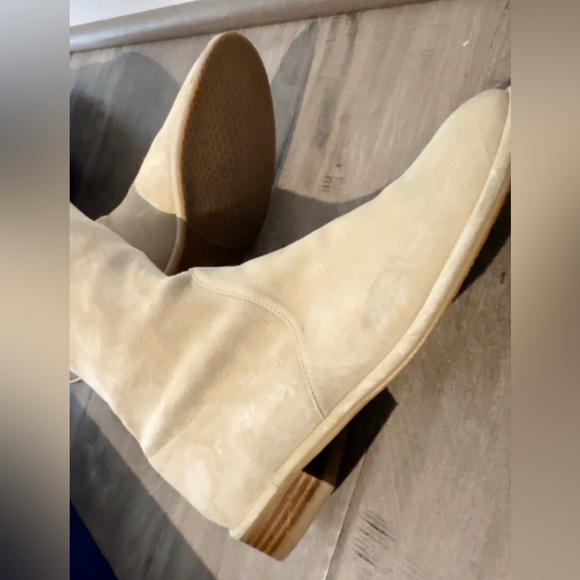 Stuart Weitzman Lowland OTK Boots - Buff Suede - Picture 5 of 10